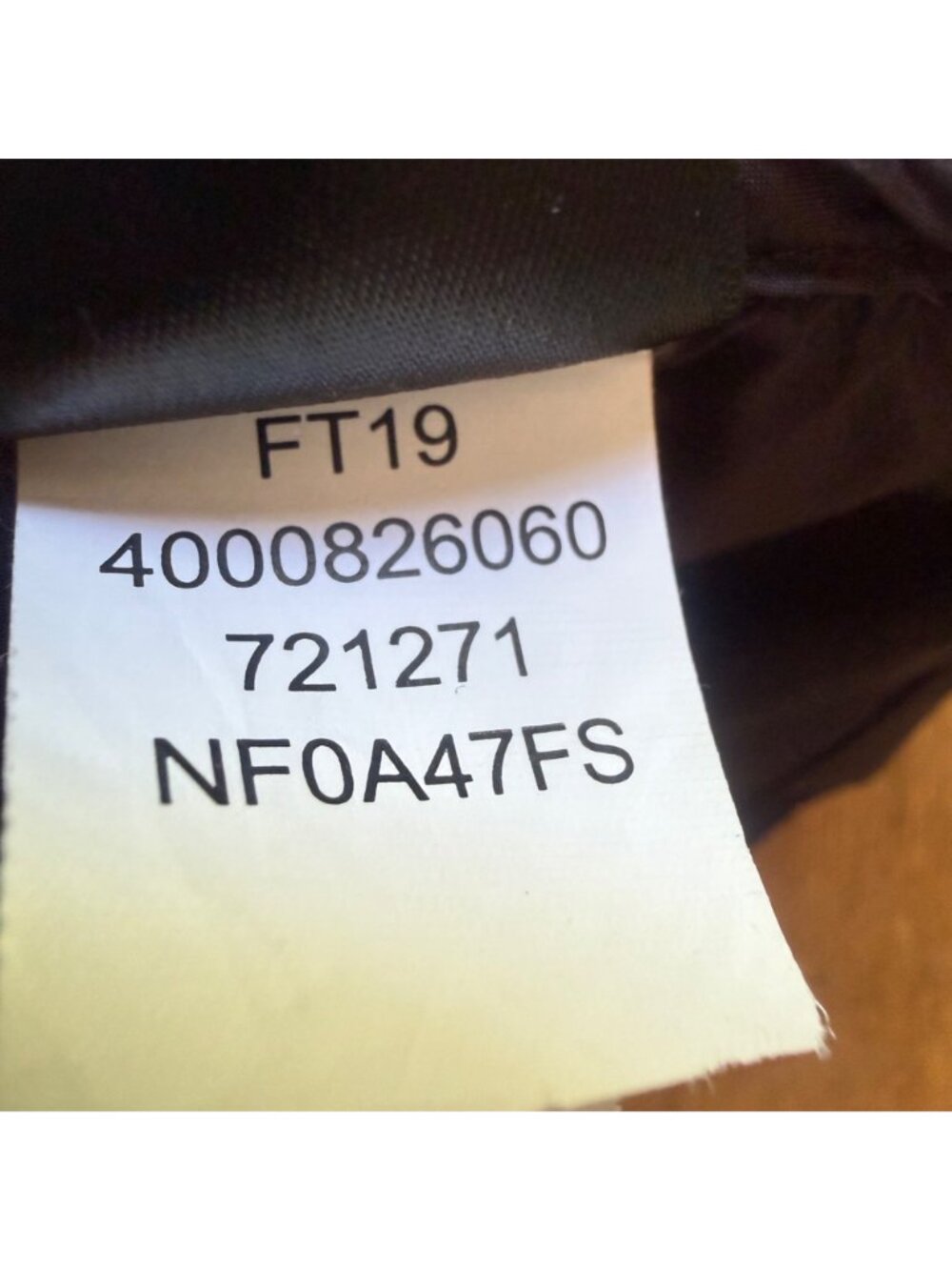 The North Face Youth Girls Size M Black 550 Goose Down Fill Outdoor Puffer Vest - Picture 10 of 16